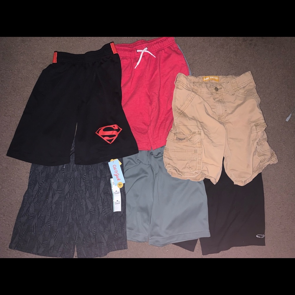 Boys Shorts Size Medium 8/10.